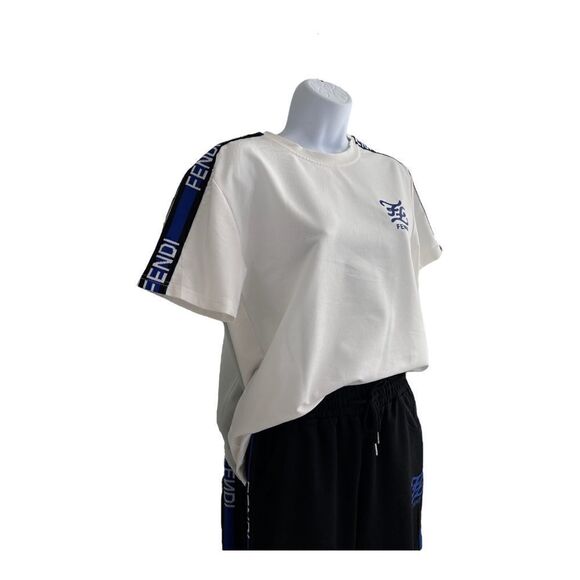 FASHION And Stylish Two Pieces Pants And โ T-Shirt. SizeโS - Picture 4 of 8